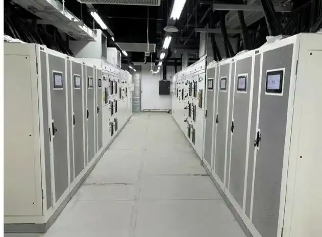Data Center Room Three Phase High Frequency Online 300kVA Modular UPS